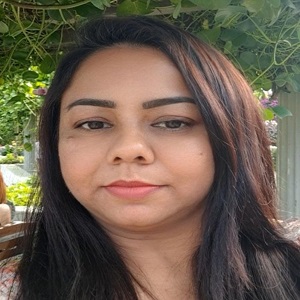 0 Dr. Stuti Gupta